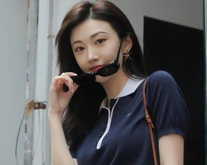 炸锅!一线顶流女星3000万美国代孕,长得太漂亮,知情人透内幕